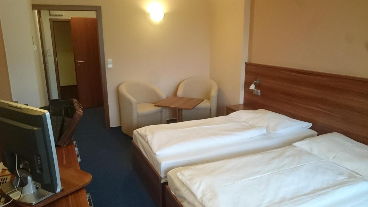 Lipno Wellness - Frymburk Hotel Private Family Room Екстериор снимка