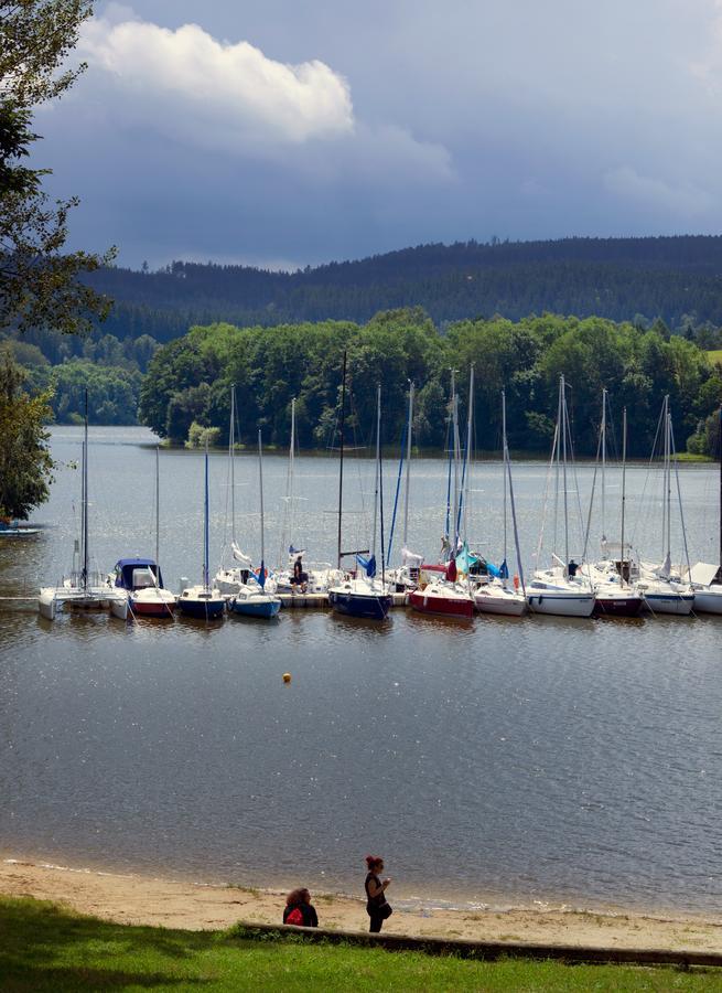 Lipno Wellness - Frymburk Hotel Private Family Room Екстериор снимка
