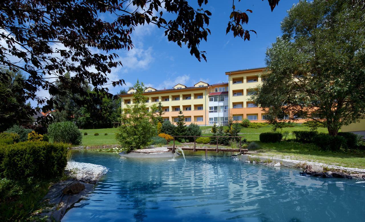 Lipno Wellness - Frymburk Hotel Private Family Room Екстериор снимка