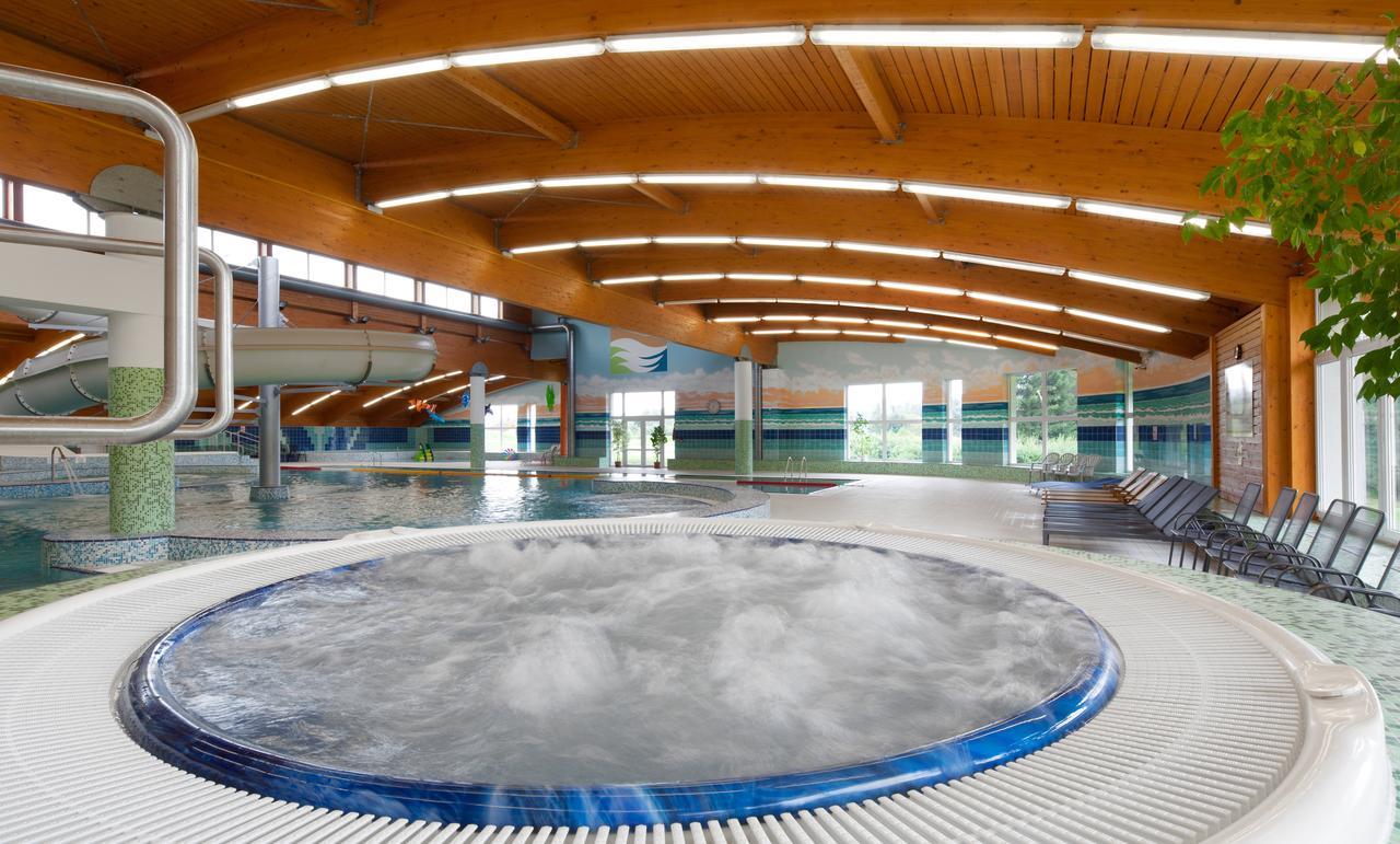 Lipno Wellness - Frymburk Hotel Private Family Room Екстериор снимка